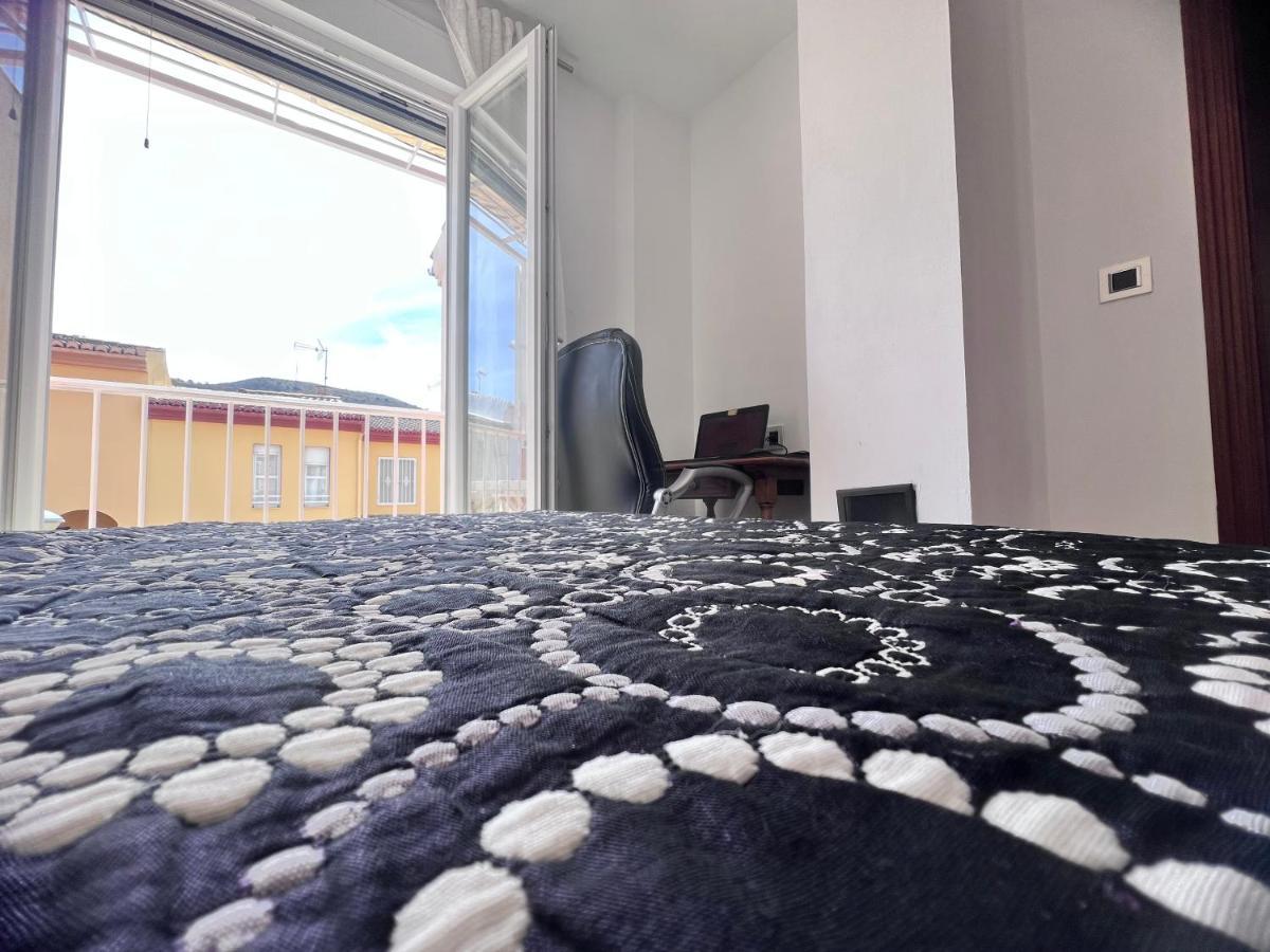 Casa Ideal Familias Y Grupos Con Balcones Exterior Soleada Patios Cerca Alhambra, Sierra Nevada, Rio Genil, Lancha Del Genil, Parque Llano Y Reloj Del Sol Con Barbacoas, Campo De Futbol, Circuito Gimnasia Leilighet Granada Eksteriør bilde