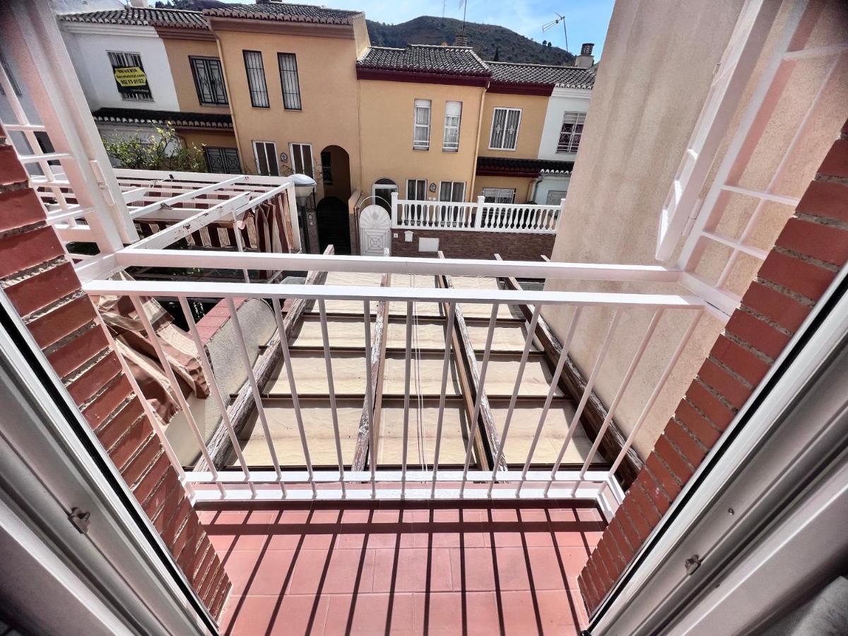 Casa Ideal Familias Y Grupos Con Balcones Exterior Soleada Patios Cerca Alhambra, Sierra Nevada, Rio Genil, Lancha Del Genil, Parque Llano Y Reloj Del Sol Con Barbacoas, Campo De Futbol, Circuito Gimnasia Leilighet Granada Eksteriør bilde