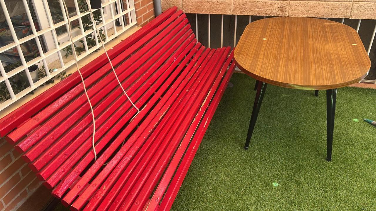 Casa Ideal Familias Y Grupos Con Balcones Exterior Soleada Patios Cerca Alhambra, Sierra Nevada, Rio Genil, Lancha Del Genil, Parque Llano Y Reloj Del Sol Con Barbacoas, Campo De Futbol, Circuito Gimnasia Leilighet Granada Eksteriør bilde