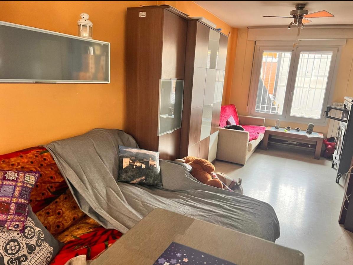 Casa Ideal Familias Y Grupos Con Balcones Exterior Soleada Patios Cerca Alhambra, Sierra Nevada, Rio Genil, Lancha Del Genil, Parque Llano Y Reloj Del Sol Con Barbacoas, Campo De Futbol, Circuito Gimnasia Leilighet Granada Eksteriør bilde