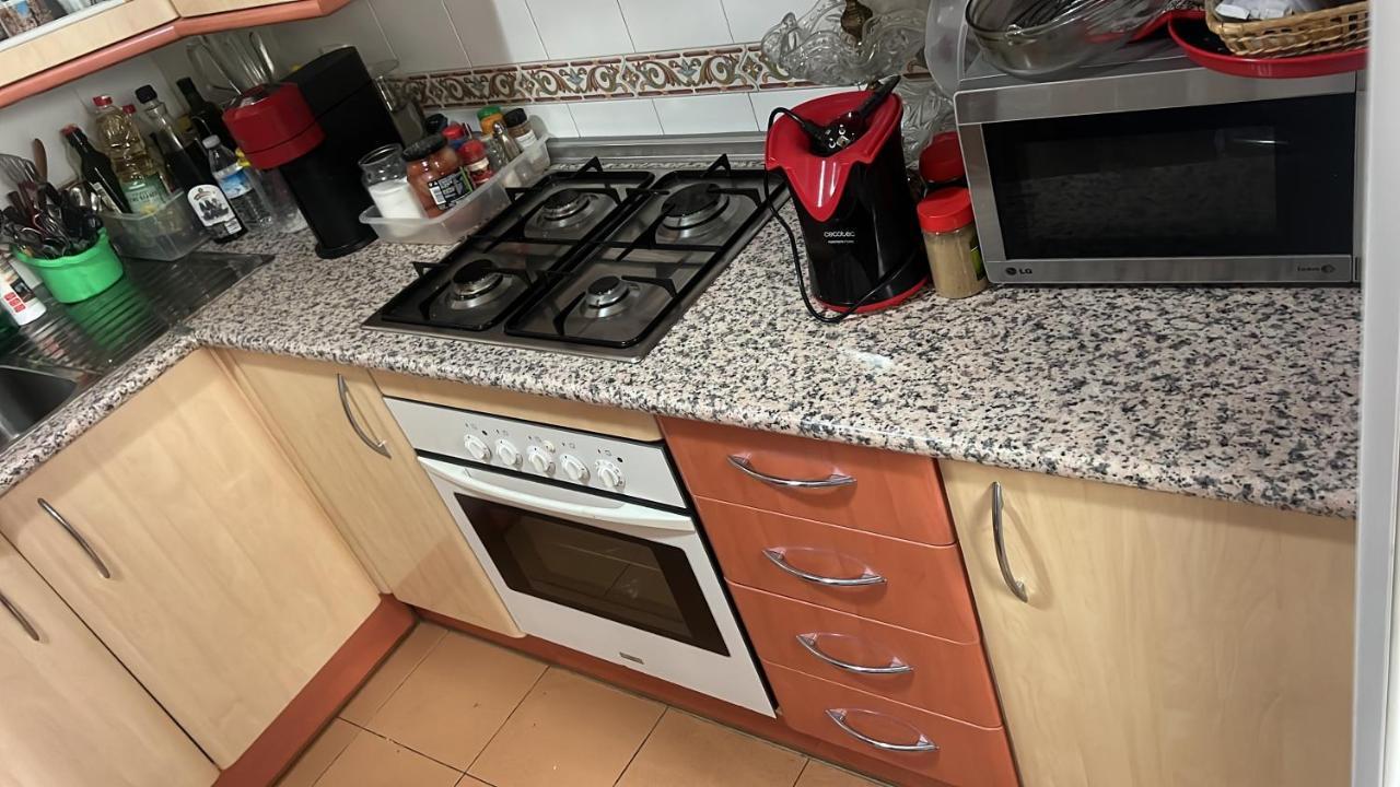 Casa Ideal Familias Y Grupos Con Balcones Exterior Soleada Patios Cerca Alhambra, Sierra Nevada, Rio Genil, Lancha Del Genil, Parque Llano Y Reloj Del Sol Con Barbacoas, Campo De Futbol, Circuito Gimnasia Leilighet Granada Eksteriør bilde