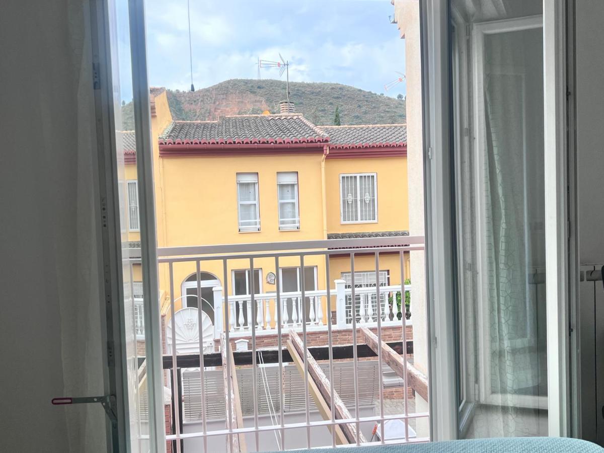 Casa Ideal Familias Y Grupos Con Balcones Exterior Soleada Patios Cerca Alhambra, Sierra Nevada, Rio Genil, Lancha Del Genil, Parque Llano Y Reloj Del Sol Con Barbacoas, Campo De Futbol, Circuito Gimnasia Leilighet Granada Eksteriør bilde