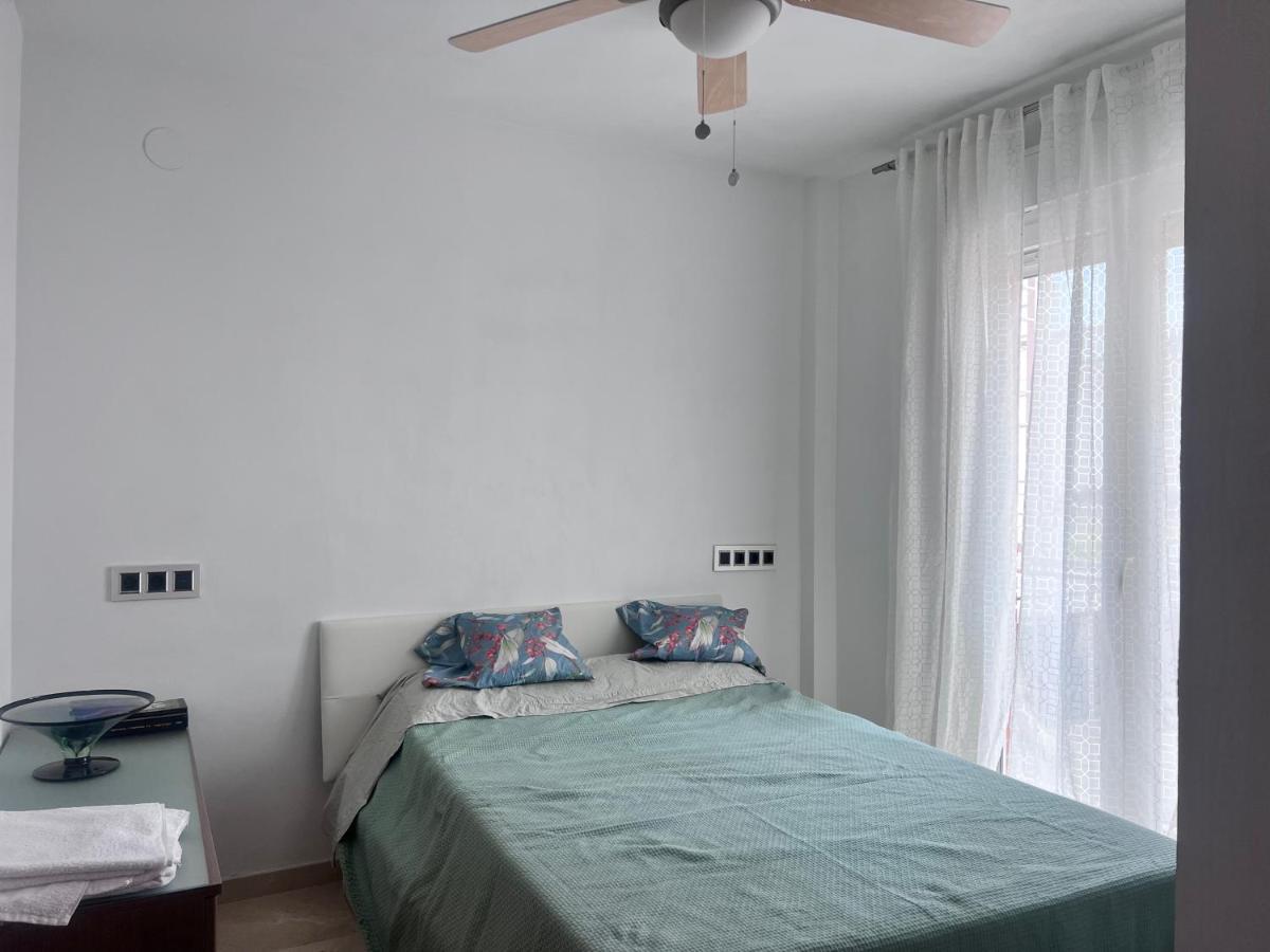 Casa Ideal Familias Y Grupos Con Balcones Exterior Soleada Patios Cerca Alhambra, Sierra Nevada, Rio Genil, Lancha Del Genil, Parque Llano Y Reloj Del Sol Con Barbacoas, Campo De Futbol, Circuito Gimnasia Leilighet Granada Eksteriør bilde