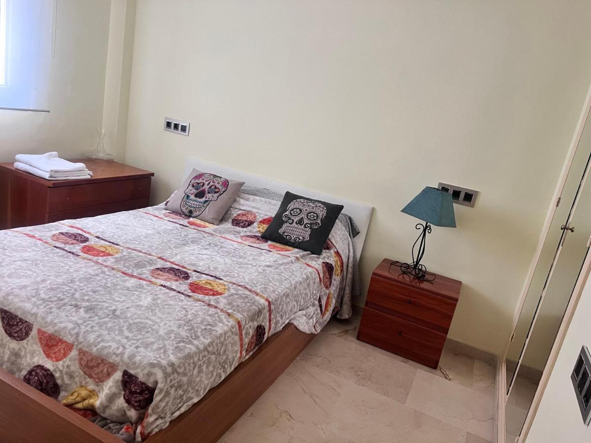 Casa Ideal Familias Y Grupos Con Balcones Exterior Soleada Patios Cerca Alhambra, Sierra Nevada, Rio Genil, Lancha Del Genil, Parque Llano Y Reloj Del Sol Con Barbacoas, Campo De Futbol, Circuito Gimnasia Leilighet Granada Eksteriør bilde