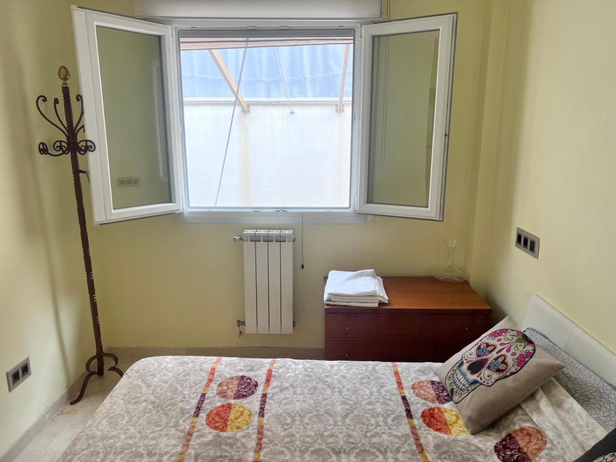 Casa Ideal Familias Y Grupos Con Balcones Exterior Soleada Patios Cerca Alhambra, Sierra Nevada, Rio Genil, Lancha Del Genil, Parque Llano Y Reloj Del Sol Con Barbacoas, Campo De Futbol, Circuito Gimnasia Leilighet Granada Eksteriør bilde