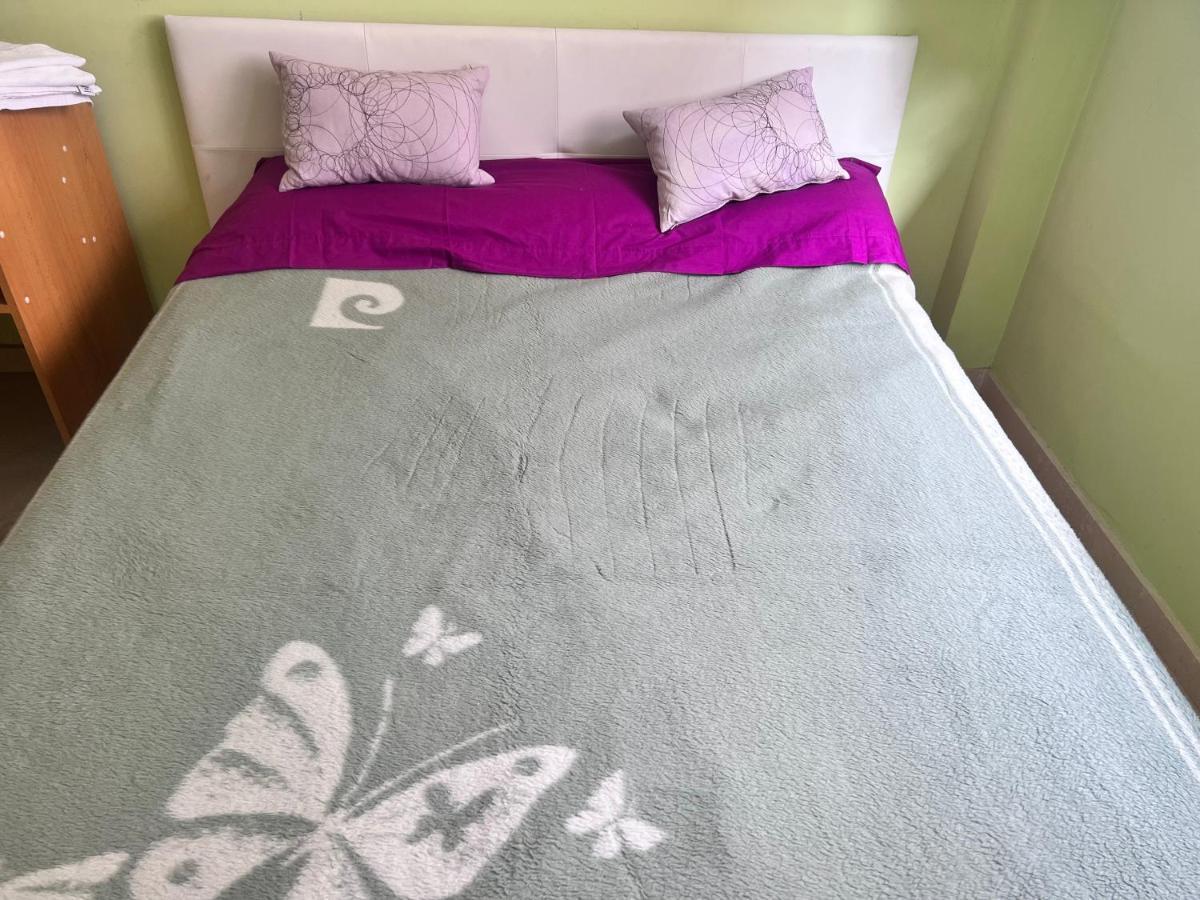 Casa Ideal Familias Y Grupos Con Balcones Exterior Soleada Patios Cerca Alhambra, Sierra Nevada, Rio Genil, Lancha Del Genil, Parque Llano Y Reloj Del Sol Con Barbacoas, Campo De Futbol, Circuito Gimnasia Leilighet Granada Eksteriør bilde