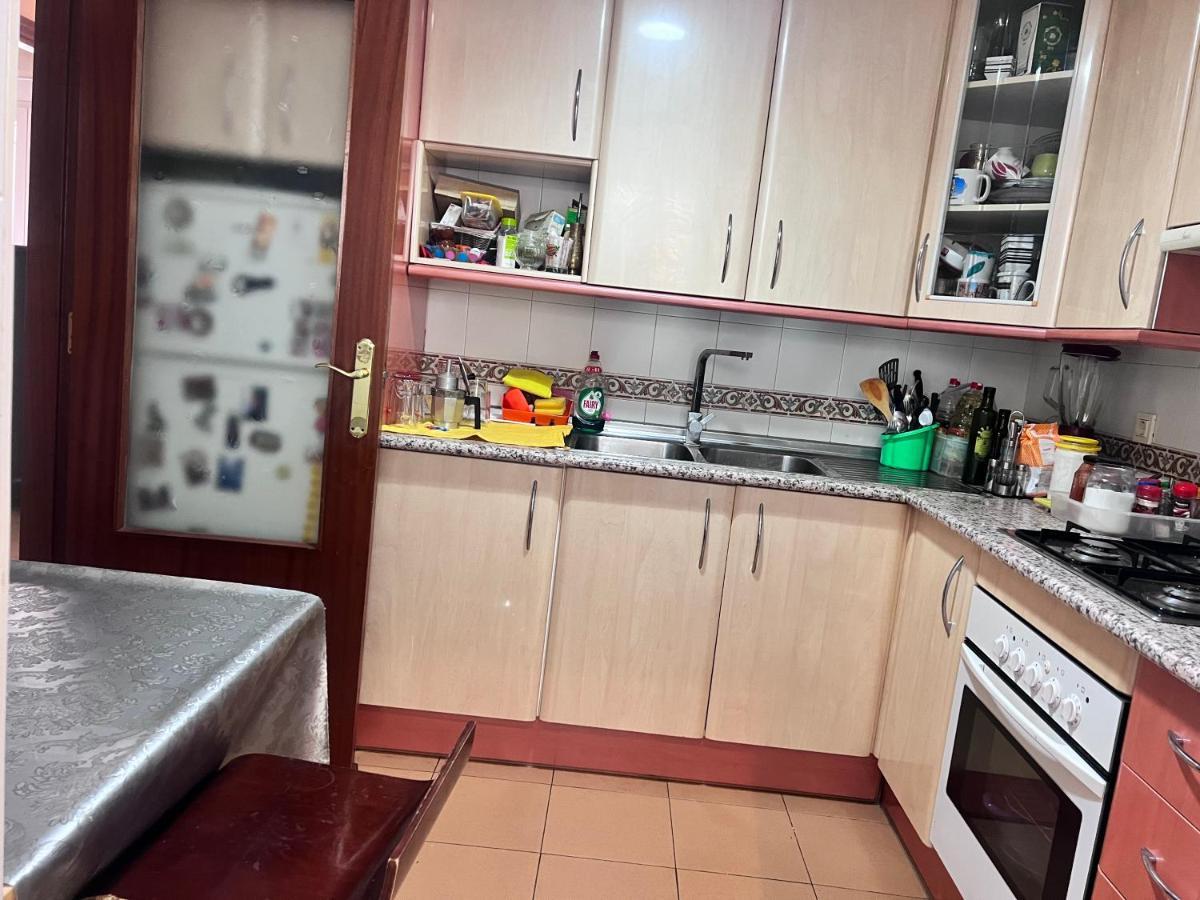 Casa Ideal Familias Y Grupos Con Balcones Exterior Soleada Patios Cerca Alhambra, Sierra Nevada, Rio Genil, Lancha Del Genil, Parque Llano Y Reloj Del Sol Con Barbacoas, Campo De Futbol, Circuito Gimnasia Leilighet Granada Eksteriør bilde