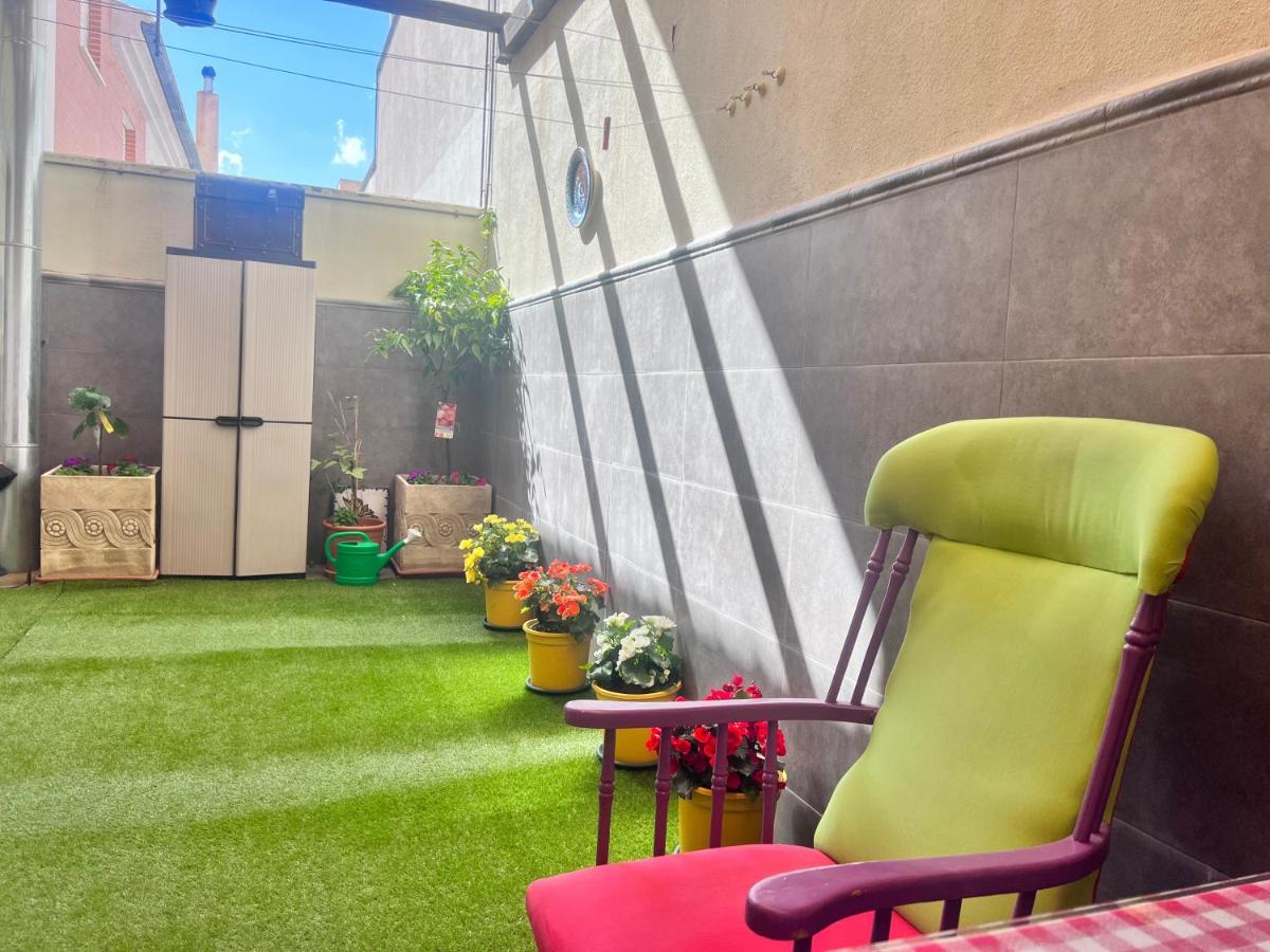 Casa Ideal Familias Y Grupos Con Balcones Exterior Soleada Patios Cerca Alhambra, Sierra Nevada, Rio Genil, Lancha Del Genil, Parque Llano Y Reloj Del Sol Con Barbacoas, Campo De Futbol, Circuito Gimnasia Leilighet Granada Eksteriør bilde