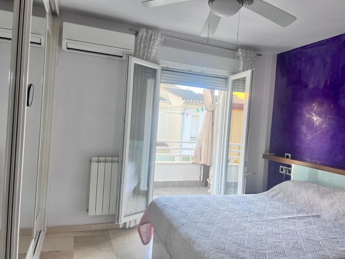 Casa Ideal Familias Y Grupos Con Balcones Exterior Soleada Patios Cerca Alhambra, Sierra Nevada, Rio Genil, Lancha Del Genil, Parque Llano Y Reloj Del Sol Con Barbacoas, Campo De Futbol, Circuito Gimnasia Leilighet Granada Eksteriør bilde