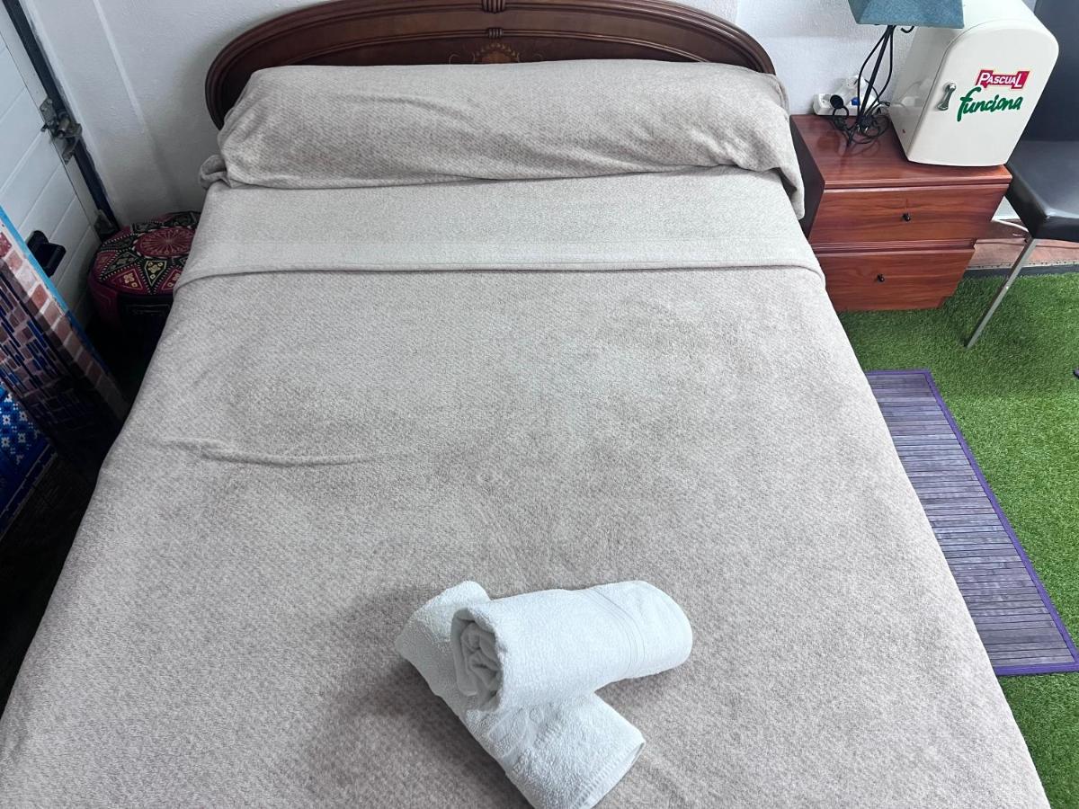 Casa Ideal Familias Y Grupos Con Balcones Exterior Soleada Patios Cerca Alhambra, Sierra Nevada, Rio Genil, Lancha Del Genil, Parque Llano Y Reloj Del Sol Con Barbacoas, Campo De Futbol, Circuito Gimnasia Leilighet Granada Eksteriør bilde