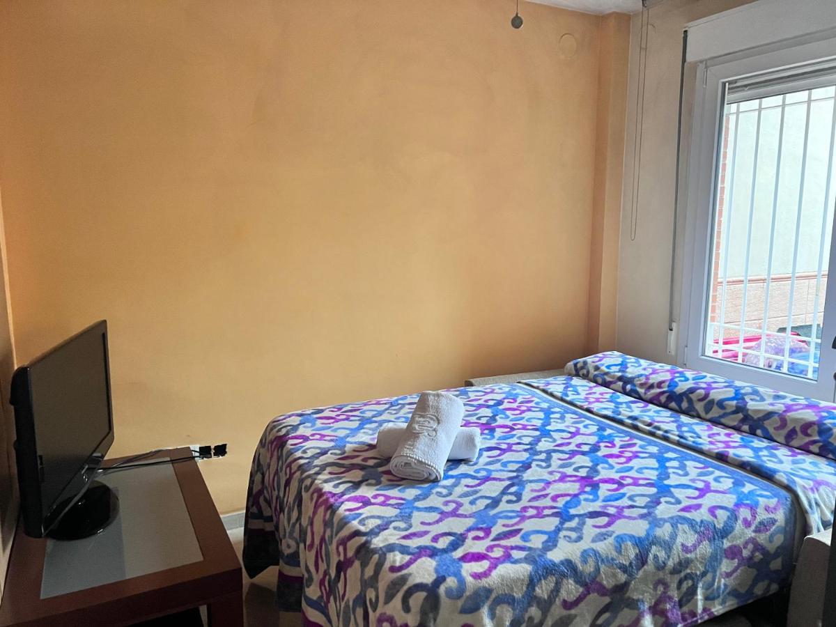 Casa Ideal Familias Y Grupos Con Balcones Exterior Soleada Patios Cerca Alhambra, Sierra Nevada, Rio Genil, Lancha Del Genil, Parque Llano Y Reloj Del Sol Con Barbacoas, Campo De Futbol, Circuito Gimnasia Leilighet Granada Eksteriør bilde