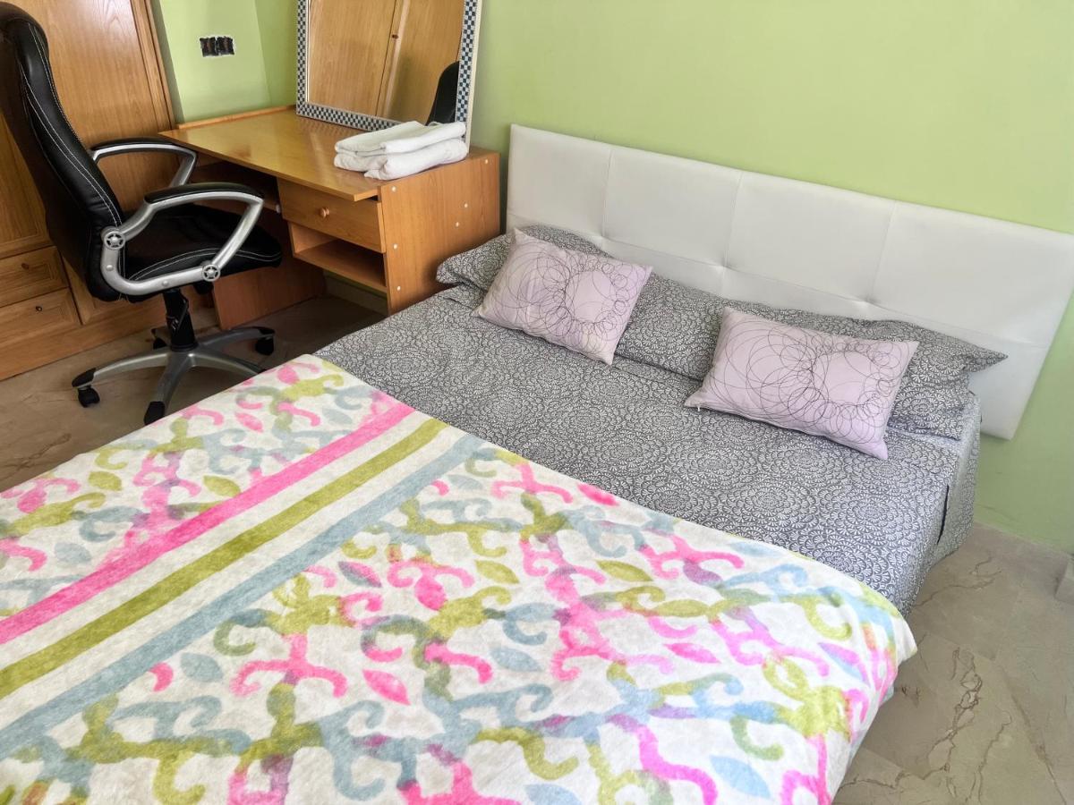 Casa Ideal Familias Y Grupos Con Balcones Exterior Soleada Patios Cerca Alhambra, Sierra Nevada, Rio Genil, Lancha Del Genil, Parque Llano Y Reloj Del Sol Con Barbacoas, Campo De Futbol, Circuito Gimnasia Leilighet Granada Eksteriør bilde